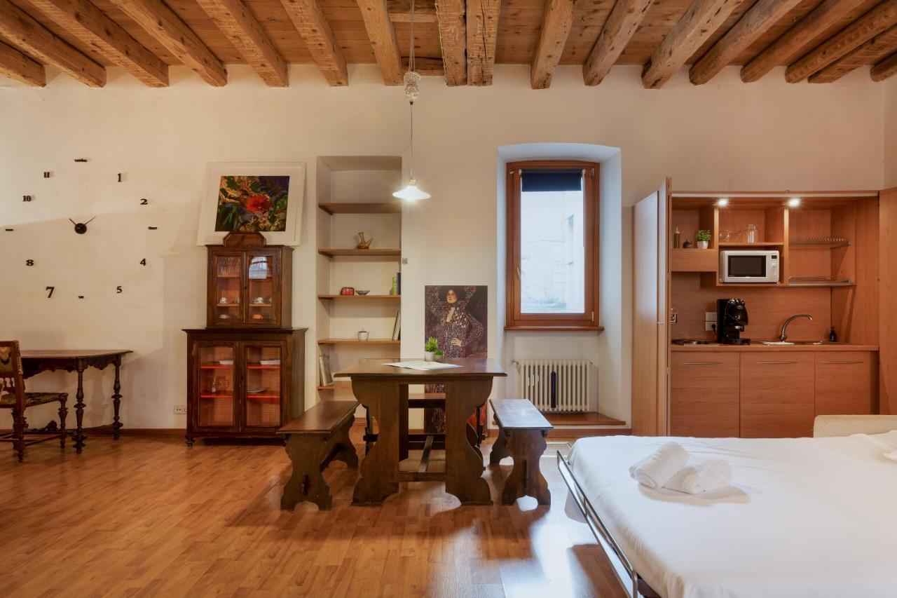 Zola, Charme E Vista Nel Cuore Di Triest Exterior foto